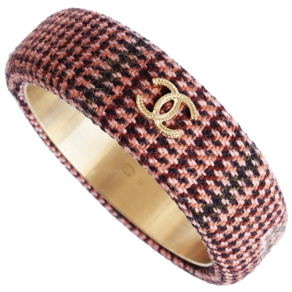 AUTH Chanel Pink Brown Houndstooth Tweed Wool Bangle Bracelet Cuff Gold Logo